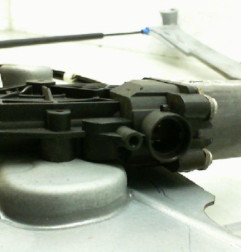 Leve vitre electrique avant droit RENAULT CLIO 3