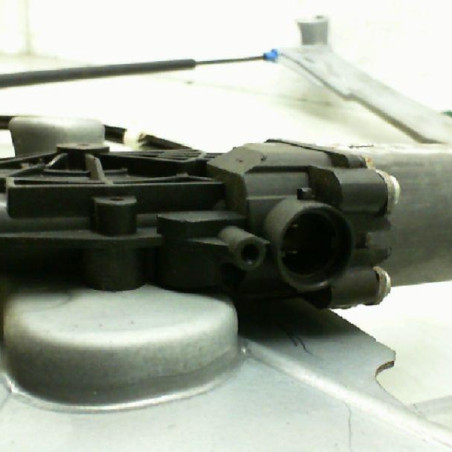 Leve vitre electrique avant droit RENAULT CLIO 3