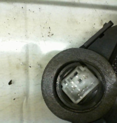 Serrure avant gauche TOYOTA YARIS 2 Photo n°6