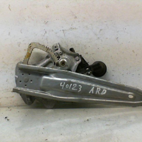 Leve vitre electrique arriere droit TOYOTA AURIS 1