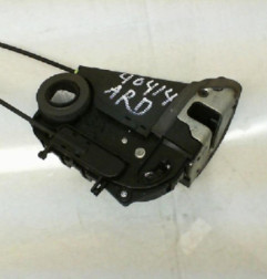 Serrure arriere droit TOYOTA YARIS 2 Photo n°5