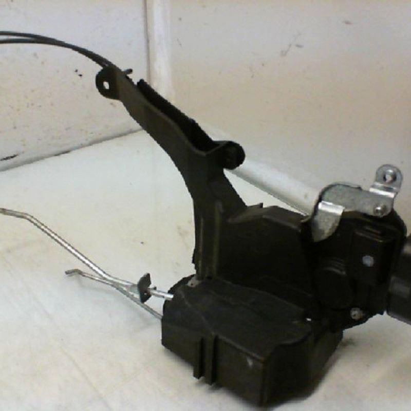 Serrure avant droit TOYOTA RAV4 2