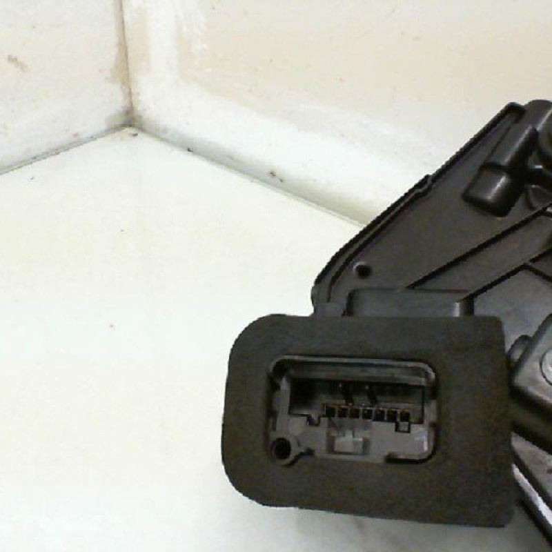 Serrure arriere droit VOLKSWAGEN GOLF 7