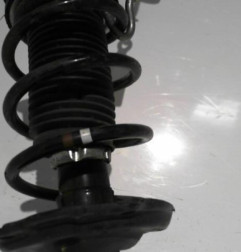 Amortisseur avant gauche VOLKSWAGEN GOLF 7 Photo n°3