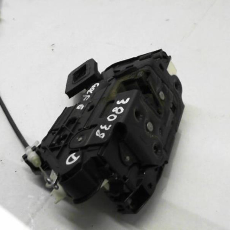 Serrure avant droit VOLKSWAGEN GOLF 6