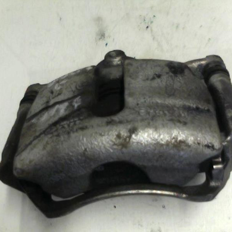 Etrier avant gauche (freinage) VOLKSWAGEN GOLF 7