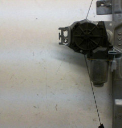 Leve vitre electrique avant droit PEUGEOT 207 Photo n°1