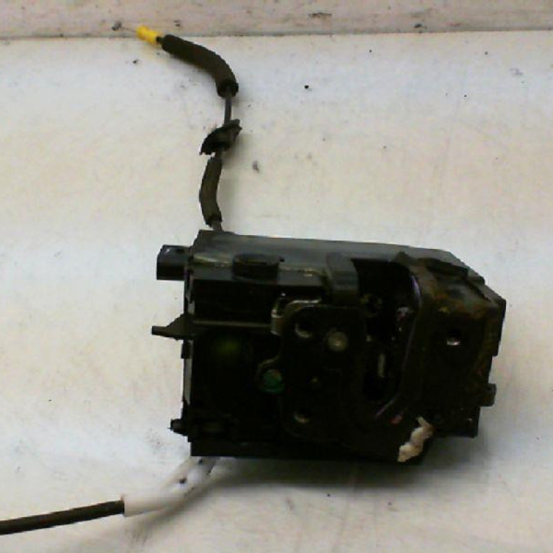 Serrure arriere droit PEUGEOT 308 2 SW