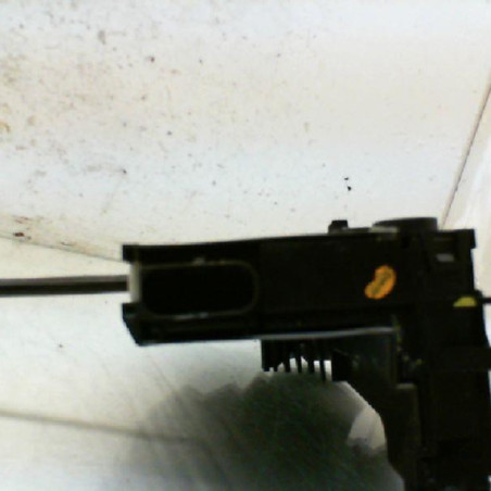 Serrure avant droit PEUGEOT 308 2 SW