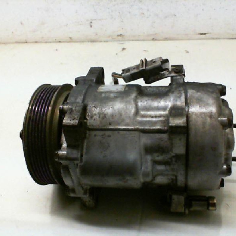 Compresseur clim PEUGEOT 607
