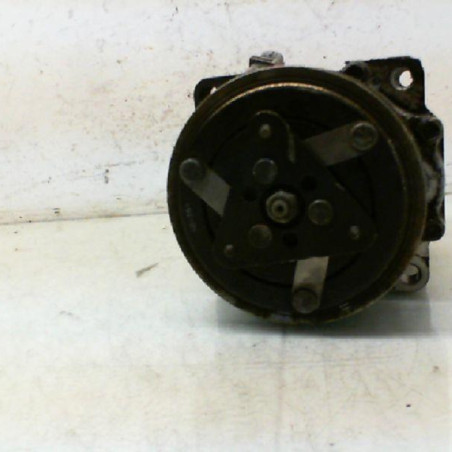 Compresseur clim PEUGEOT 607