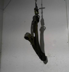 Triangle avant droit PEUGEOT 308 2 SW Photo n°3