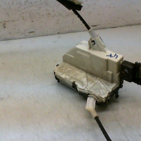 Serrure avant droit PEUGEOT 308 1