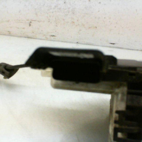 Serrure avant droit PEUGEOT 308 1 SW Photo n°1