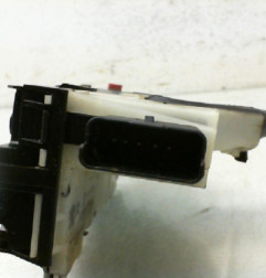 Serrure arriere gauche PEUGEOT 208 1