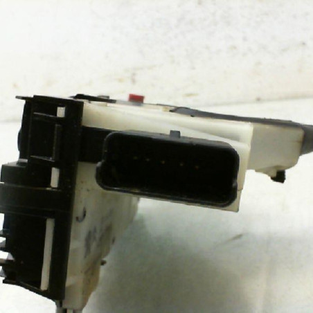 Serrure arriere gauche PEUGEOT 208 1