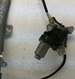 Leve vitre electrique avant gauche RENAULT TWINGO 2 Photo n°3