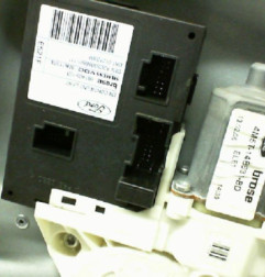 Leve vitre electrique avant gauche FORD FOCUS 2
