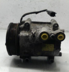 Compresseur clim FORD FIESTA 6 Photo n°4