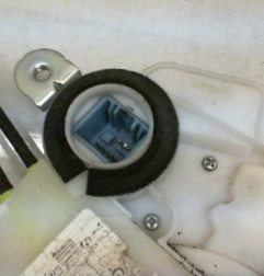 Serrure arriere droit HONDA CIVIC 8