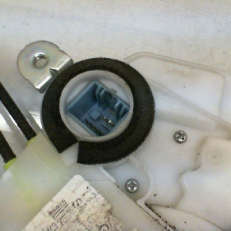 Serrure arriere droit HONDA CIVIC 8