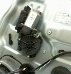 Leve vitre electrique arriere droit KIA CEE-D 1 SPORT WAGON Photo n°3