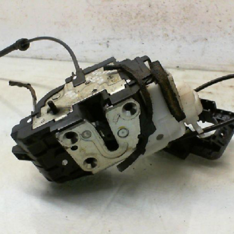 Serrure arriere droit KIA CEE-D 1 SPORT WAGON