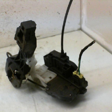 Serrure arriere droit KIA CEE-D 1 SPORT WAGON