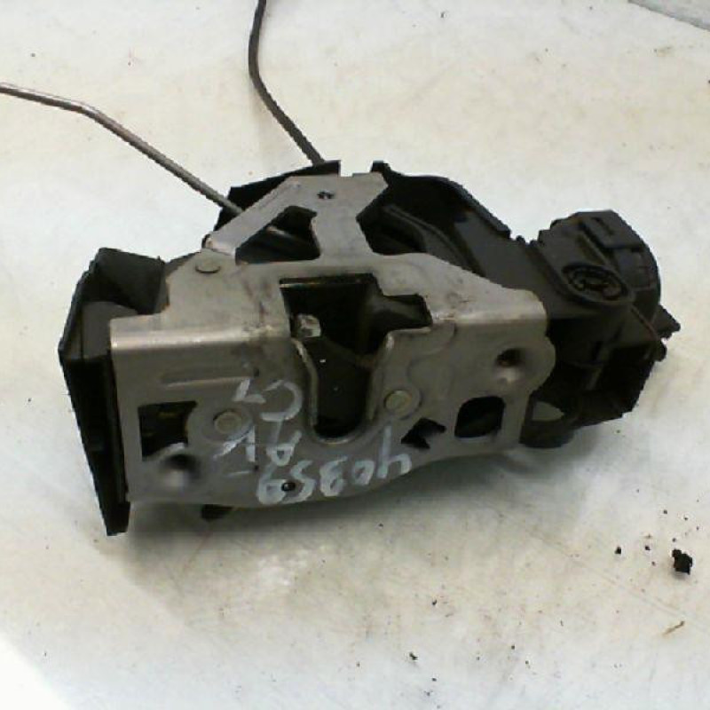 Serrure avant gauche MERCEDES CLASSE A 168