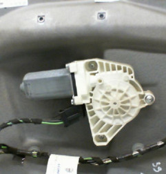 Leve vitre electrique avant gauche MERCEDES CLASSE B 245