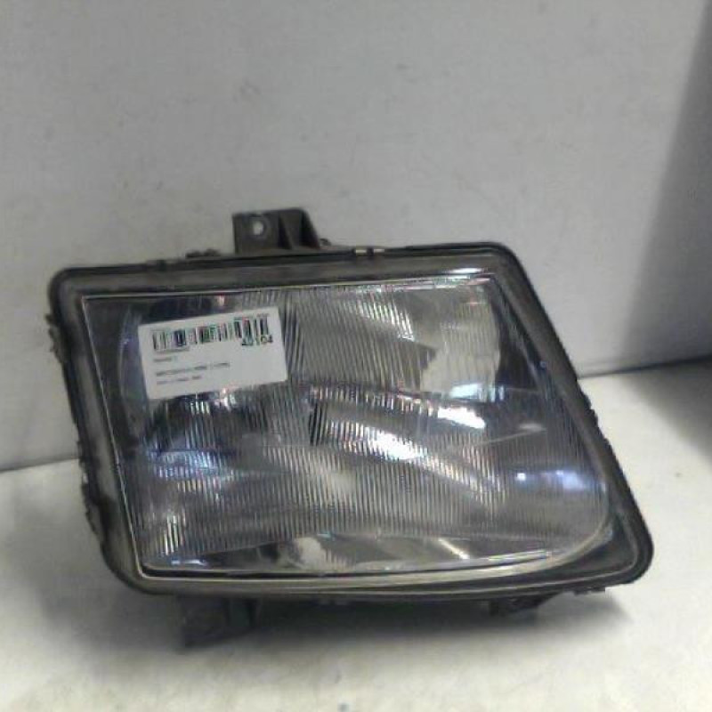 Optique avant principal droit (feux)(phare) MERCEDES CLASSE V 638