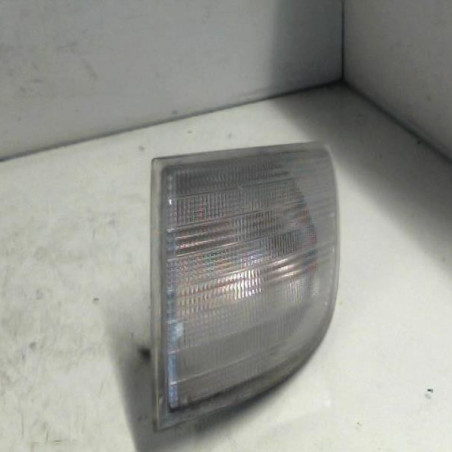 Optique avant secondaire gauche (feux)(clignotant) MERCEDES CLASSE V 638 Photo n°1