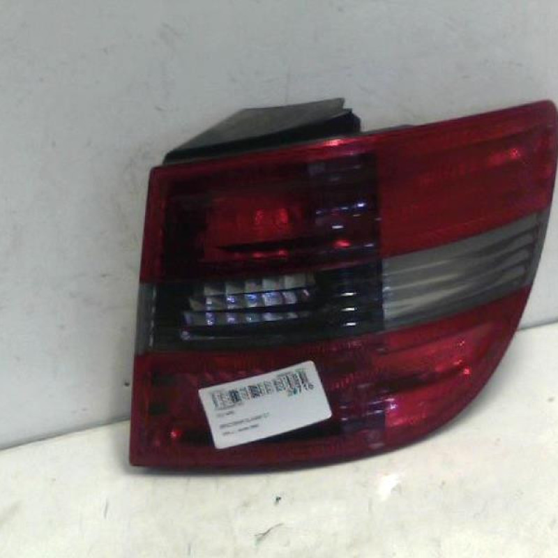 Feu arriere principal droit (feux) MERCEDES CLASSE B 245