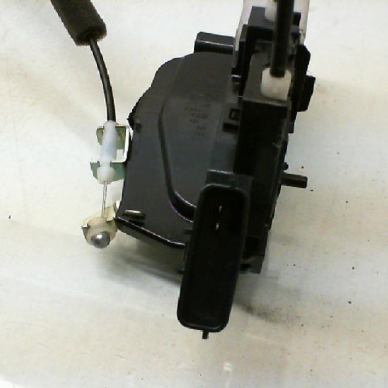 Serrure arriere droit NISSAN MICRA 4