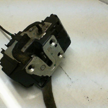 Serrure arriere gauche NISSAN QASHQAI 1