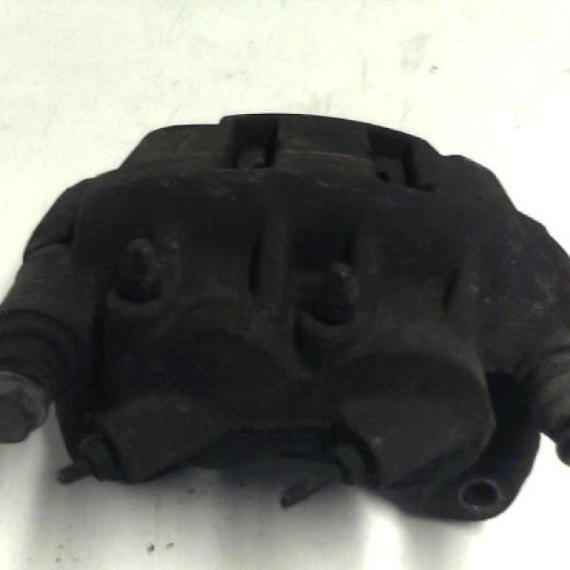 Etrier avant gauche (freinage) OPEL MOVANO A