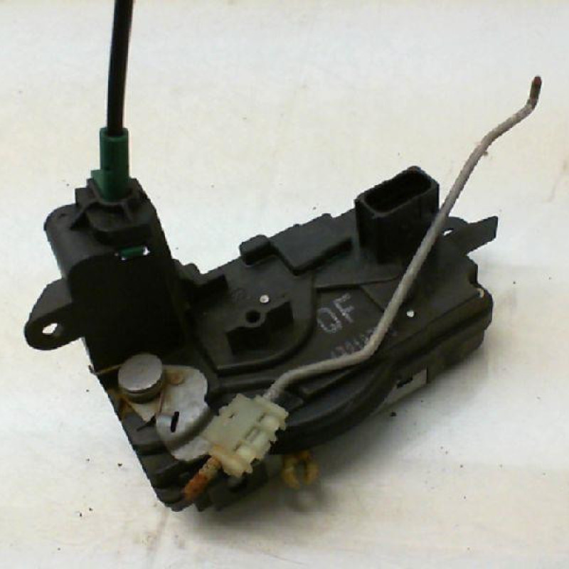 Serrure avant gauche OPEL ZAFIRA B