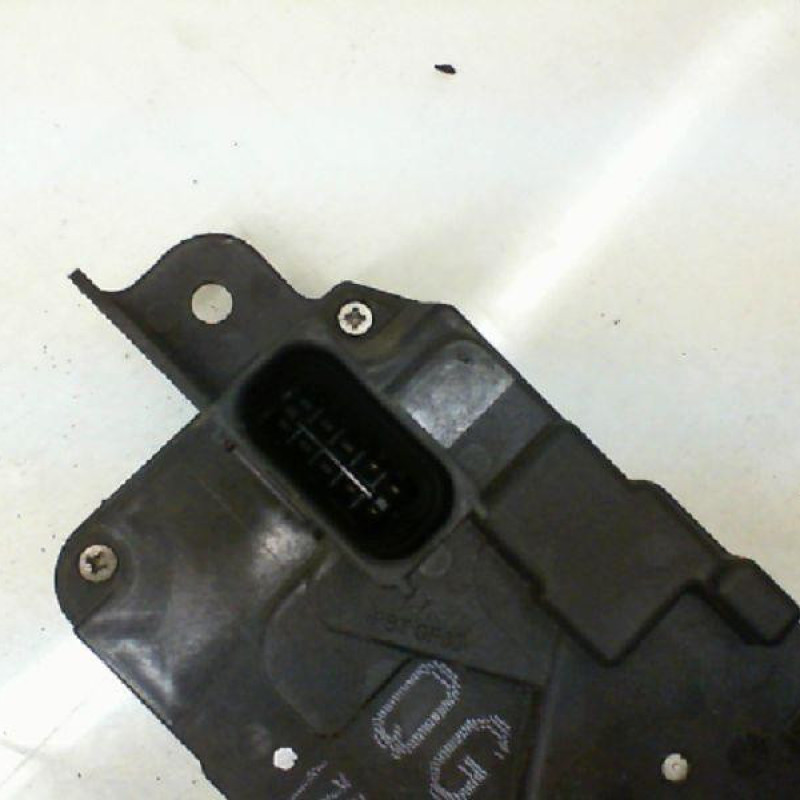 Serrure avant droit OPEL ZAFIRA B