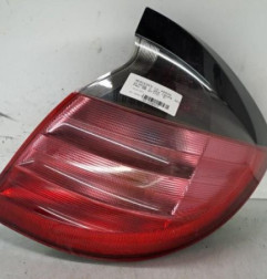 Feu arriere principal droit (feux) MERCEDES CLASSE C 203 COUPE SPORT Photo n°1