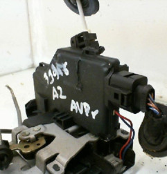 Serrure avant droit AUDI A2 Photo n°1