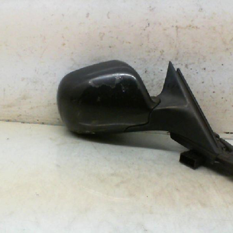 Retroviseur droit AUDI A3 1