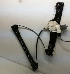 Leve vitre electrique avant droit BMW SERIE 3 E90 Photo n°4