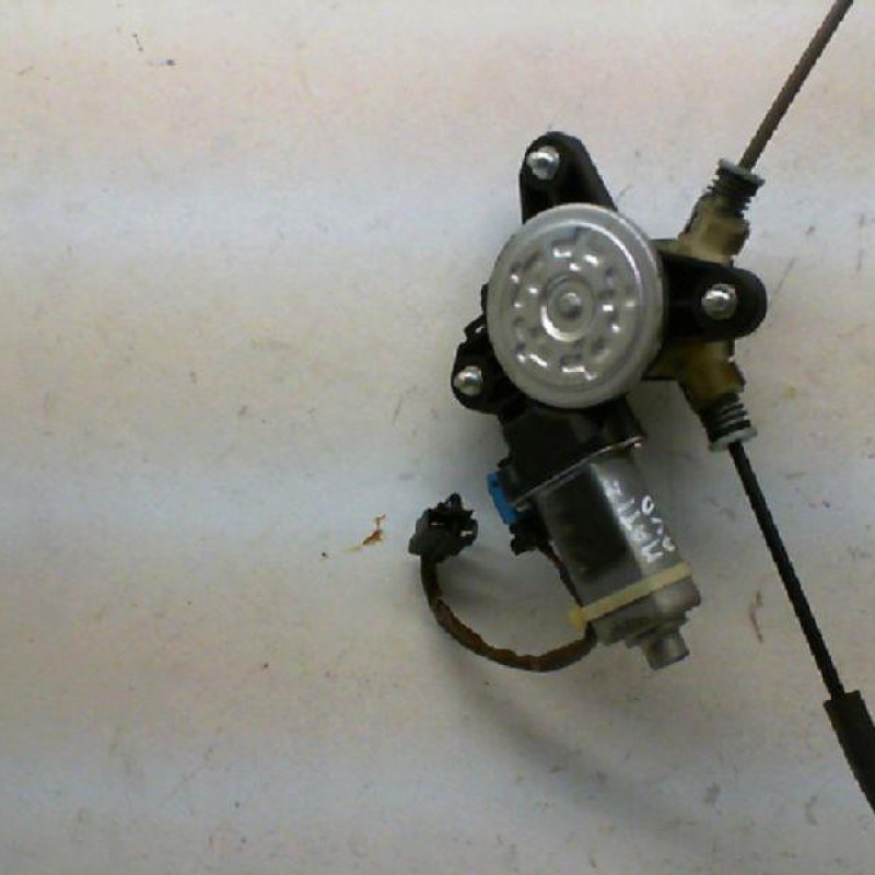 Leve vitre electrique avant droit CHEVROLET MATIZ 2