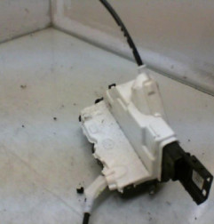 Serrure avant droit CITROEN C3 2 Photo n°5