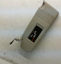 Pare soleil gauche VOLKSWAGEN POLO 4 Photo n°1