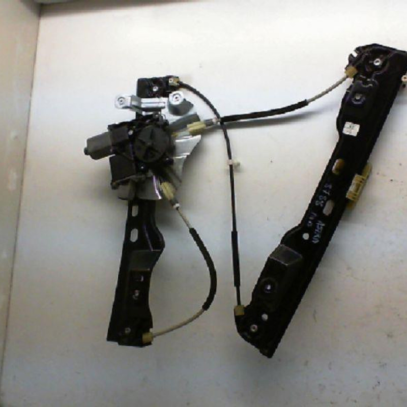 Leve vitre electrique avant droit OPEL ASTRA J