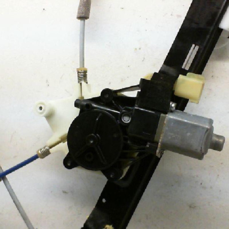 Leve vitre electrique avant droit FORD B-MAX