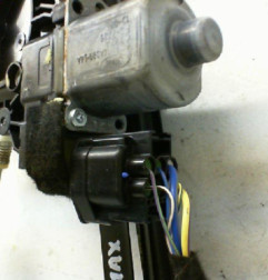 Leve vitre electrique avant gauche FORD B-MAX Photo n°3