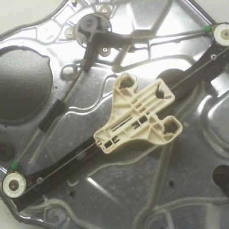 Leve vitre mecanique arriere gauche VOLKSWAGEN POLO 4