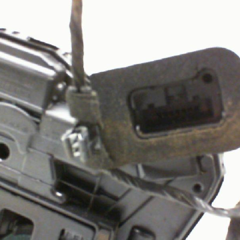 Serrure avant droit VOLKSWAGEN GOLF 7